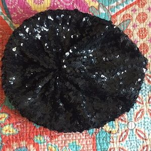 Sequin knitted black beret